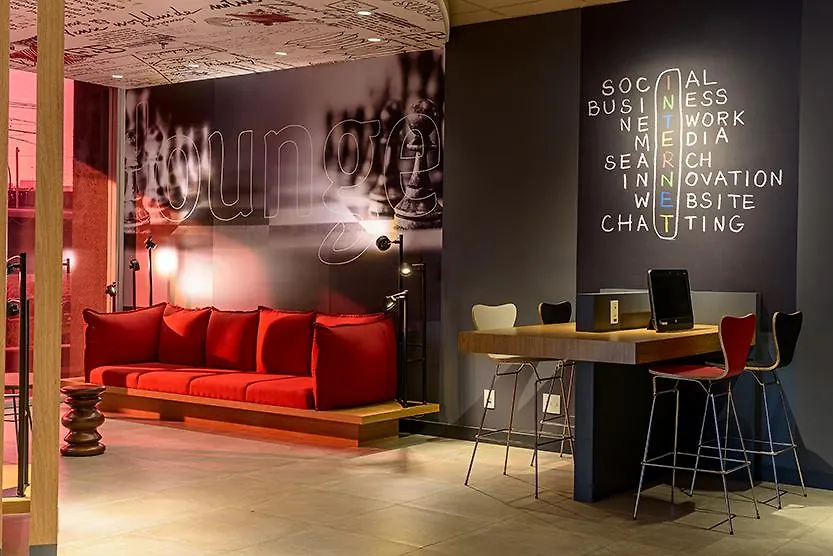 Отель Ibis Sao Paulo Ibirapuera 3*,
